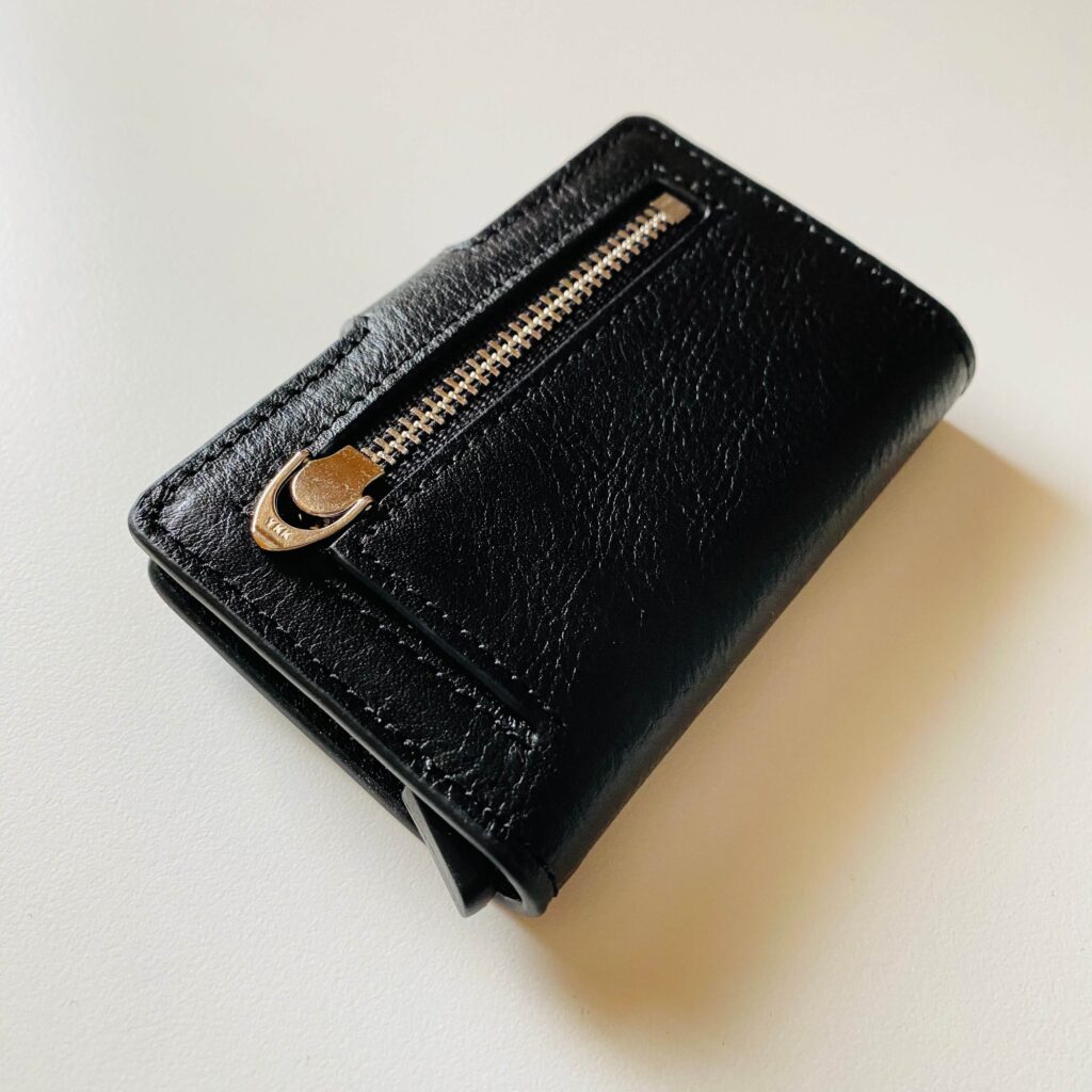 ドンテポーナの財布のジッパー